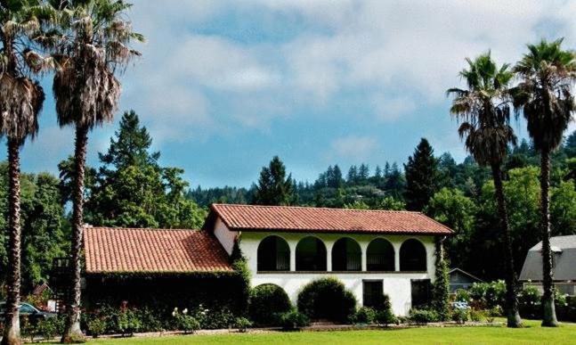 Spanish Villa Inn Сент-Гелена Екстер'єр фото