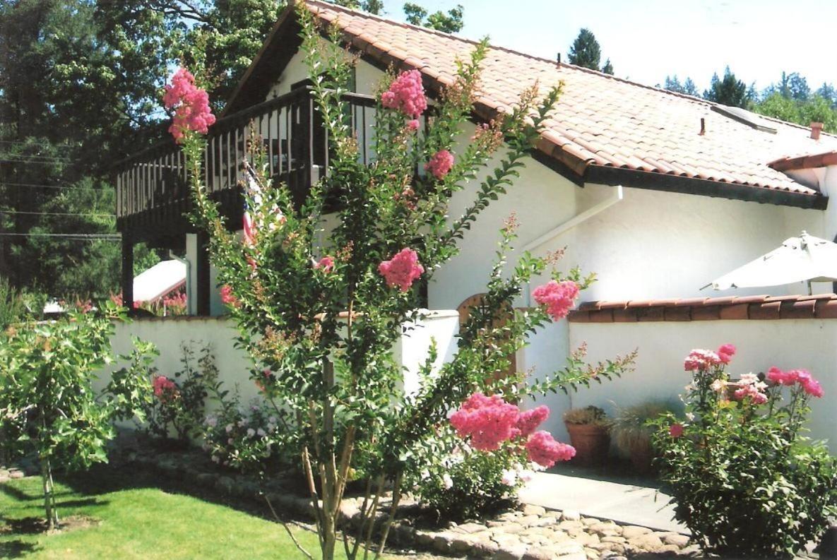 Spanish Villa Inn Сент-Гелена Екстер'єр фото
